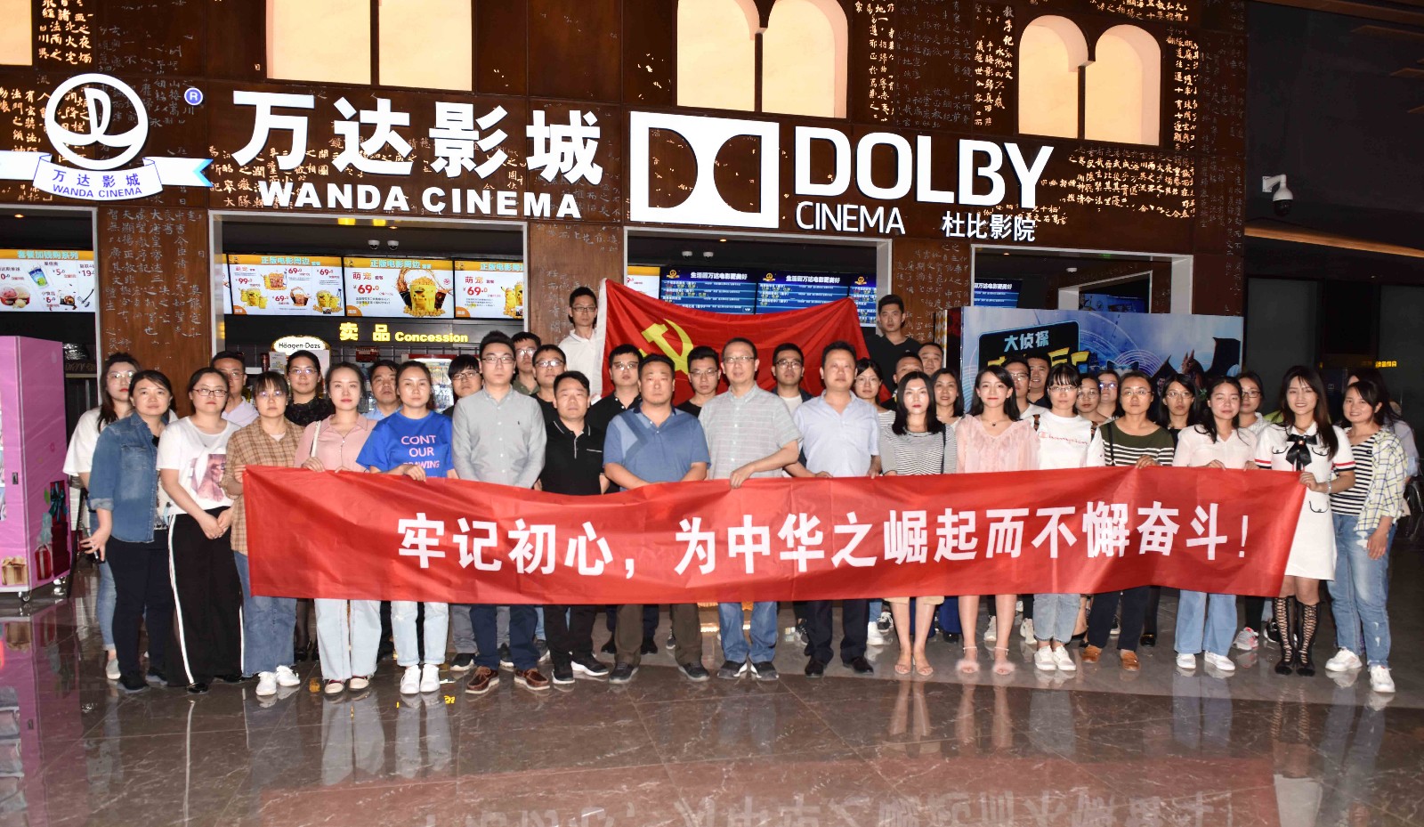 1558569514643644mR8m.jpg 22.jpg