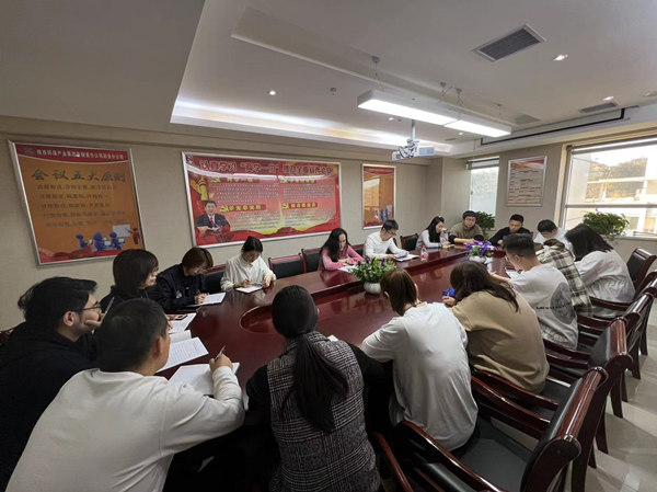 延安市環(huán)境保護(hù)工程公司學(xué)習(xí)照片_副本.jpg