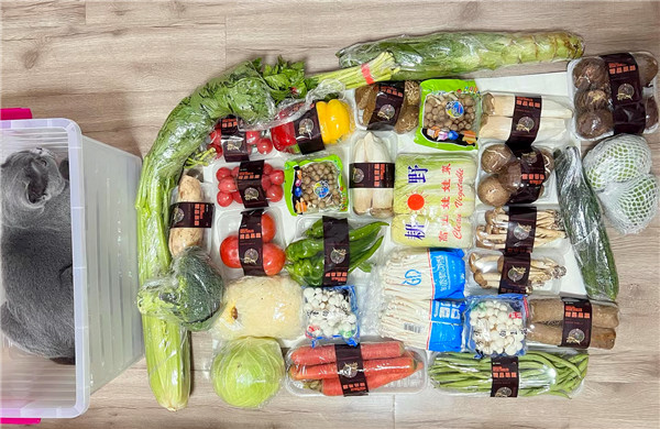 1641608475930209imdn.jpg 陜西環(huán)保集團(tuán):“娘家人”送來“暖心菜”——配圖1.jpg